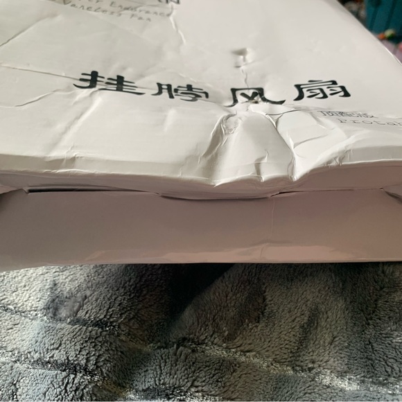 NIB Cooling Neck Fan - Picture 4 of 5